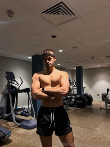 Feeling hot training a little more frequently for u guys part 1