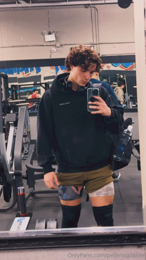 Friday mood who s hitting the gym today 