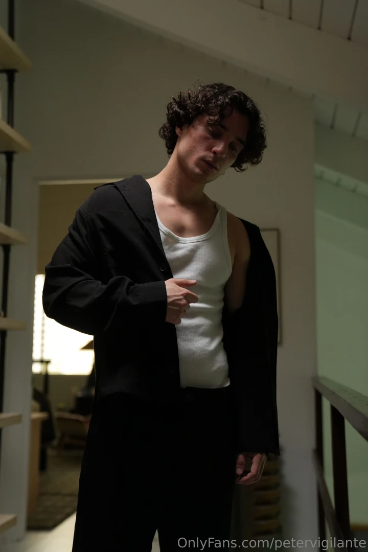 It s late yk what that means dm me for a surprise hehe 