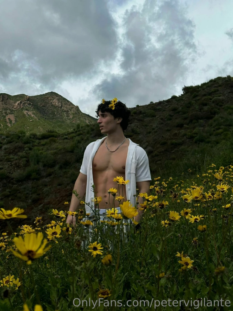 Just reminding you why i m your favorite 