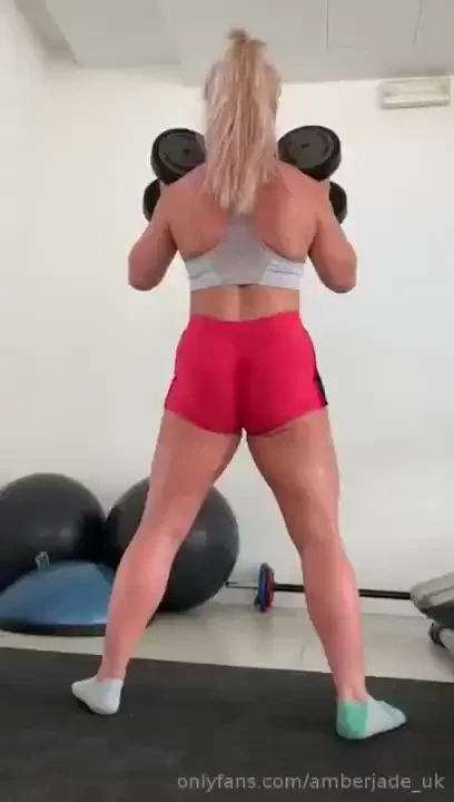 I managed to squeeze in a little booty sesh earlier too gotta keep 