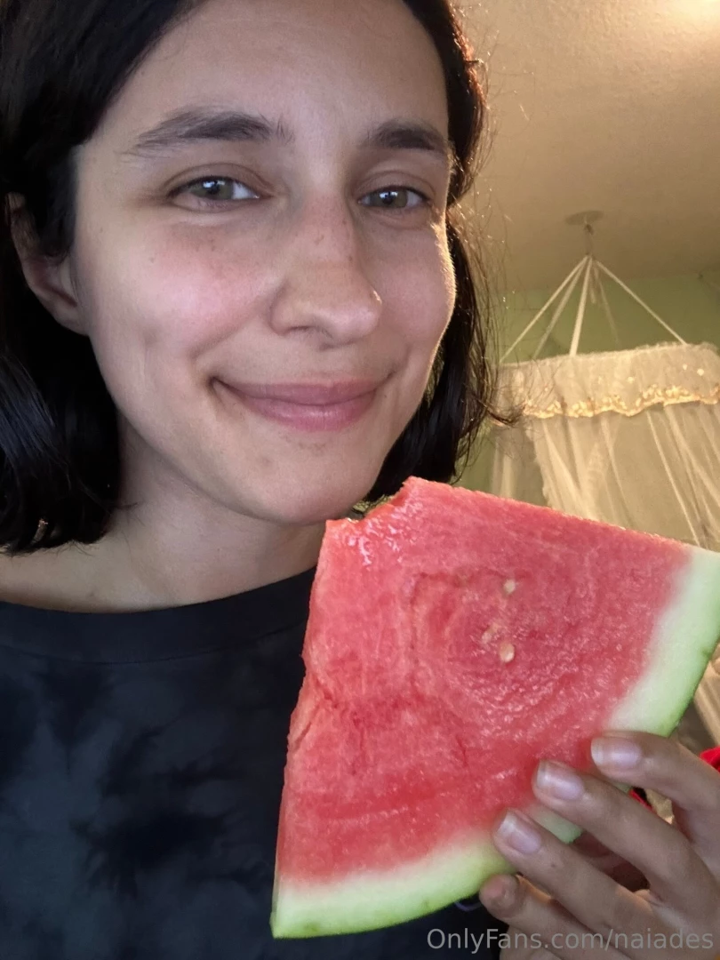 It s onlyfans but it s me just eating things lol jk ok but like have part 1 