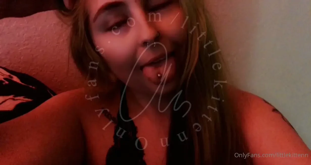 Goodnight my spooky sluts leave me a tip to wake up to and i ll send 