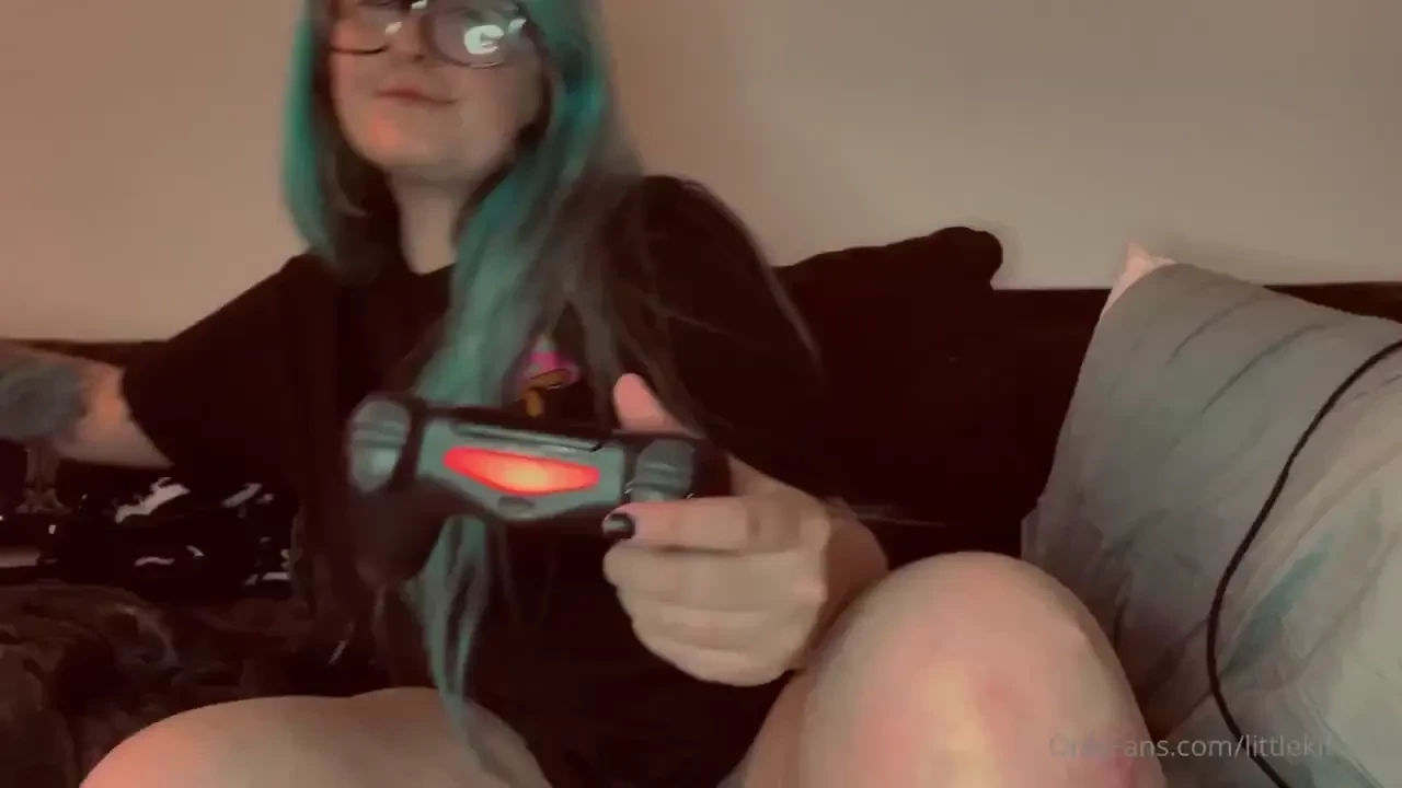 Wanna see the whole 9 minute video go check out my vip page for only 3 