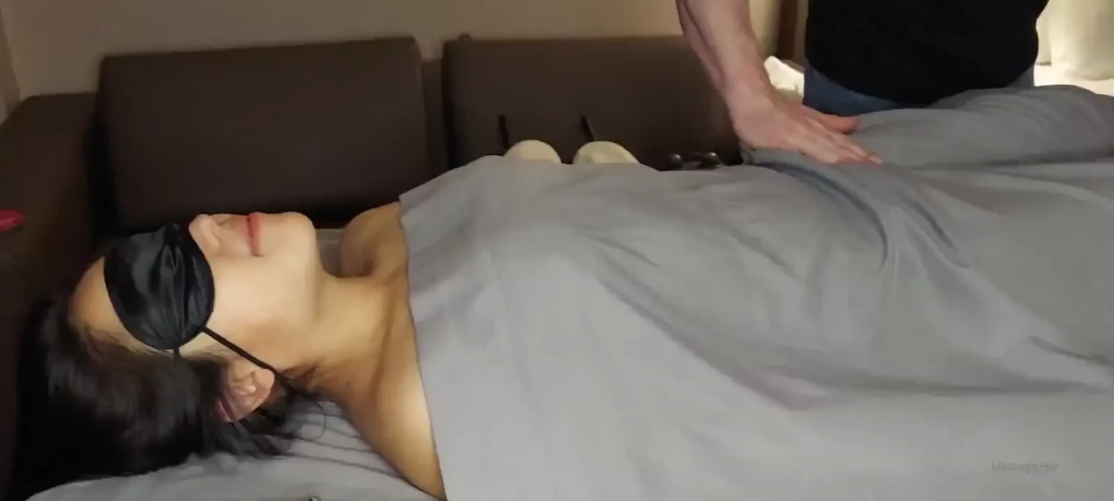 Q r neck and shoulders electric clothes pins breast massage and 