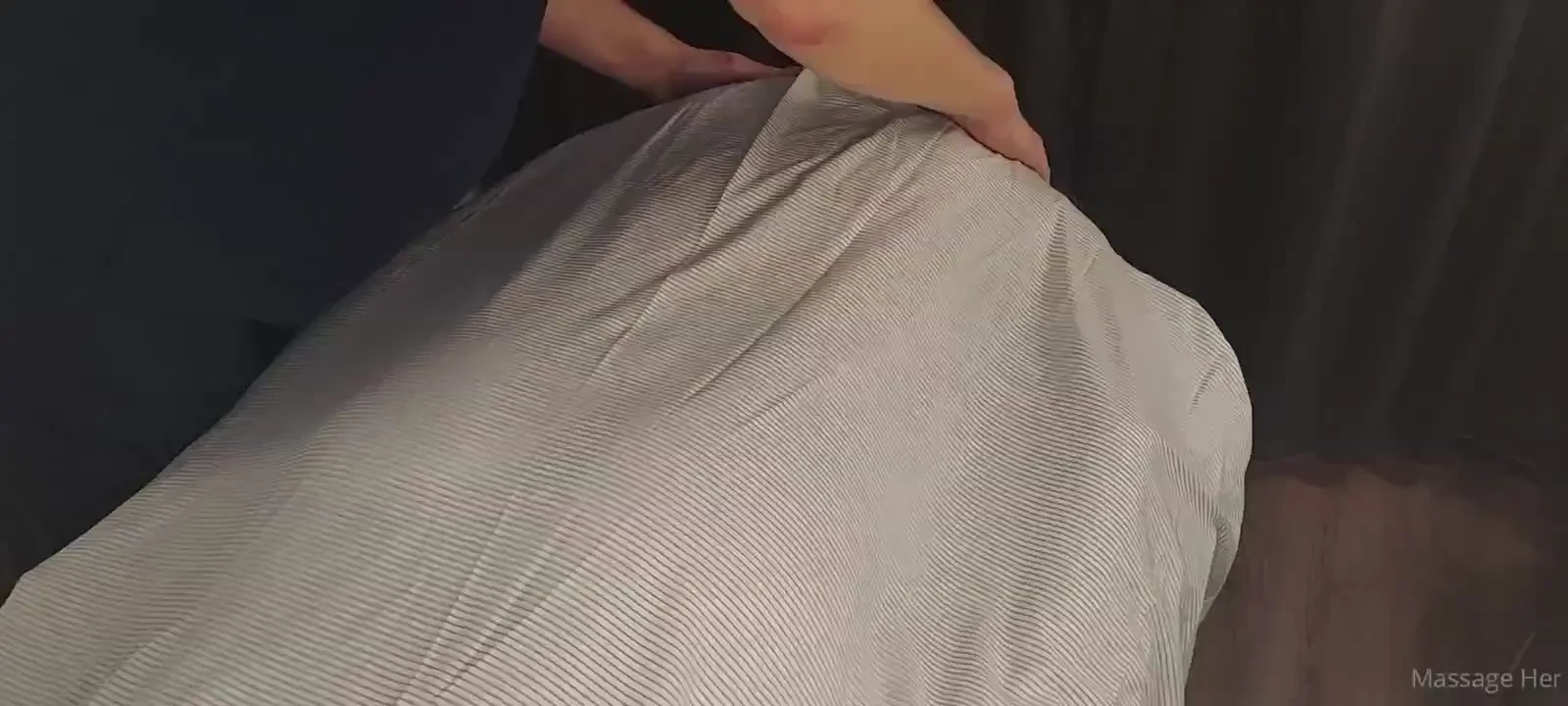 Z clairexoxoxxx a few spanks for her 
