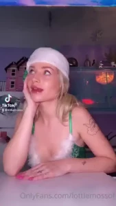 Swipe to see the rest of the video where i get topless and i get