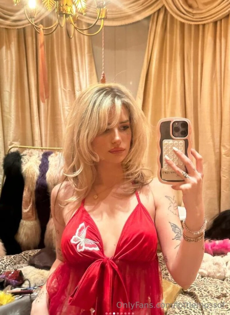 Can t stop posting this dress cause its sooo breathtaking who wants to 