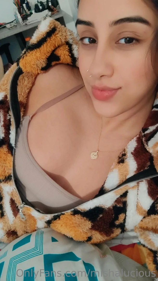 What do you think about new outfit do you wanna some custom on it 