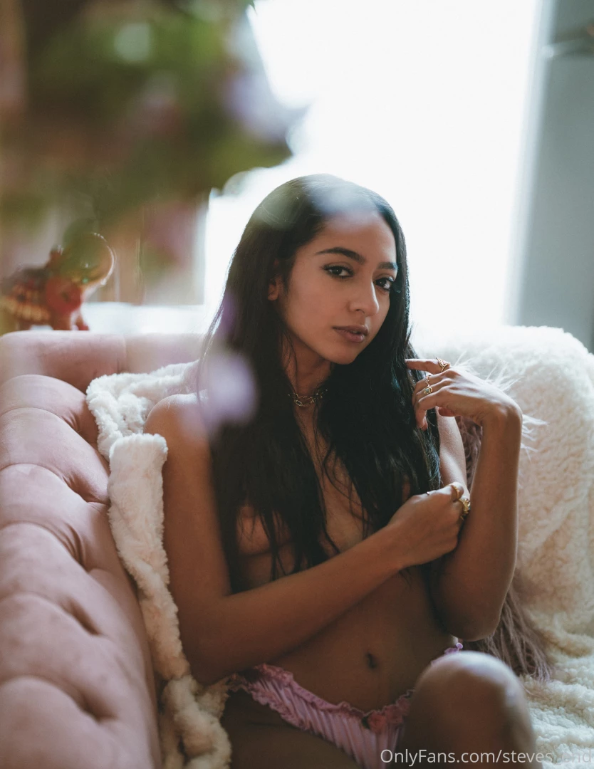 Flowerfull austin 2020 dm me for the rest this set gets mad steamy 