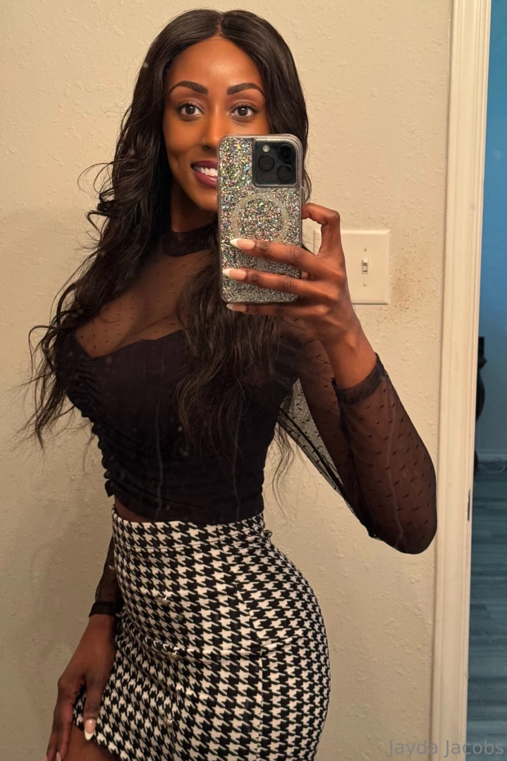 Show me that throbbing dick my pussy is wet right now so send me a 