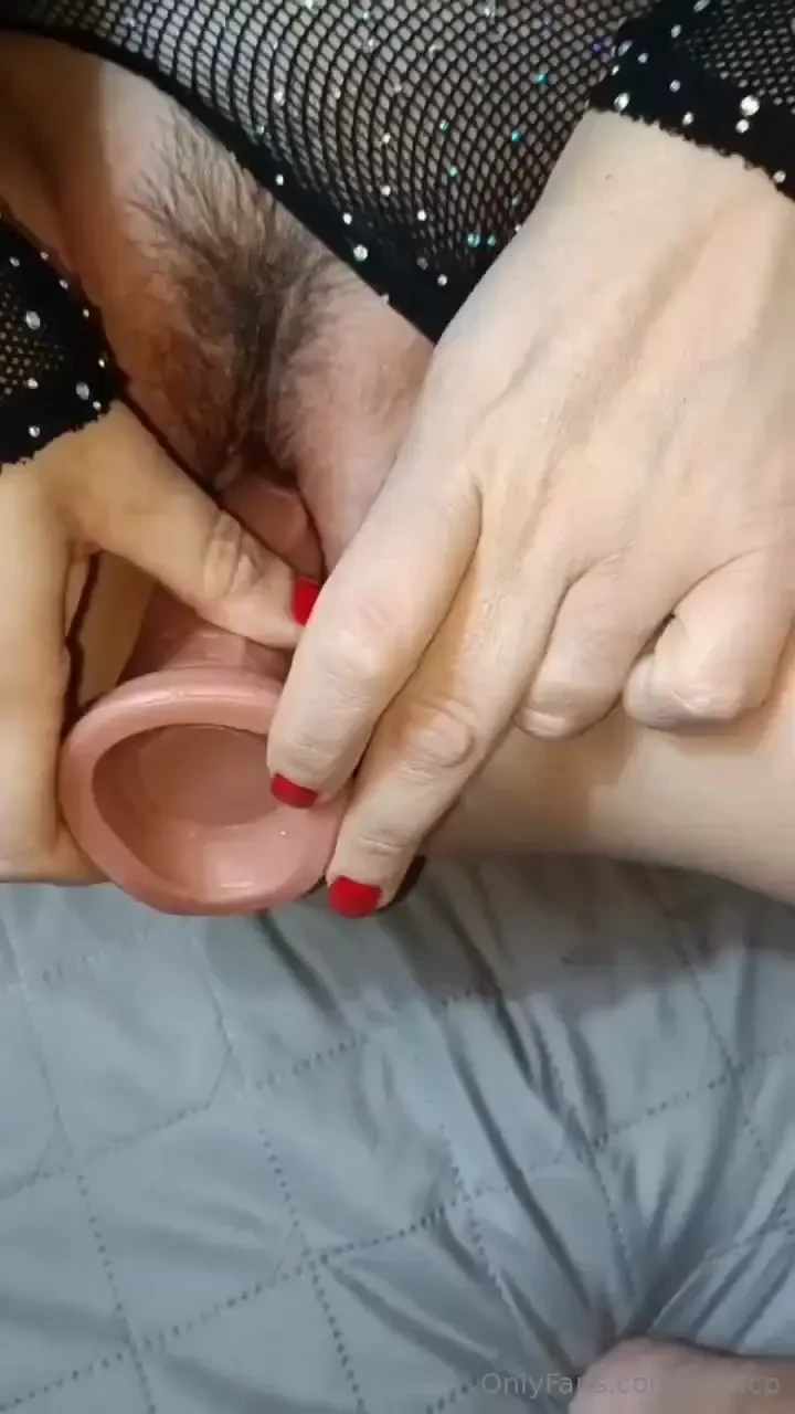 Buongiorno intanto godo cos ti piace disponibile per sex chat con foto 