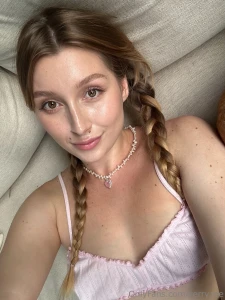 Shhhh a little reminder about my stream i ll see you there honey