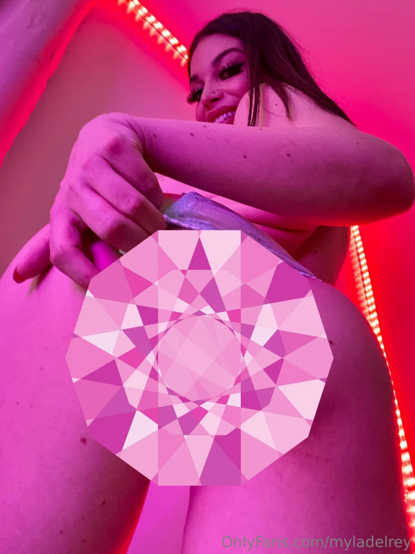 This diamond is cool but i would prefer your tongue to be there 