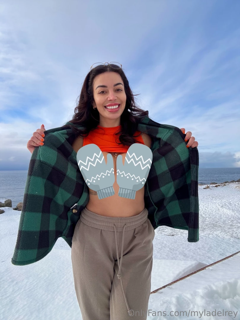 I know a place you can warm up this winter includes boobs 