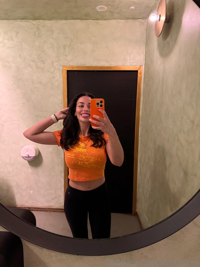 Take a bite i won t mind 