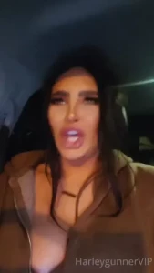I think everybody s all jealous n shit cuz im like the lead singer of