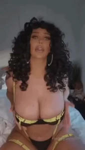 Tip 20 for 2 full length cock throbbing videos of your choice 200