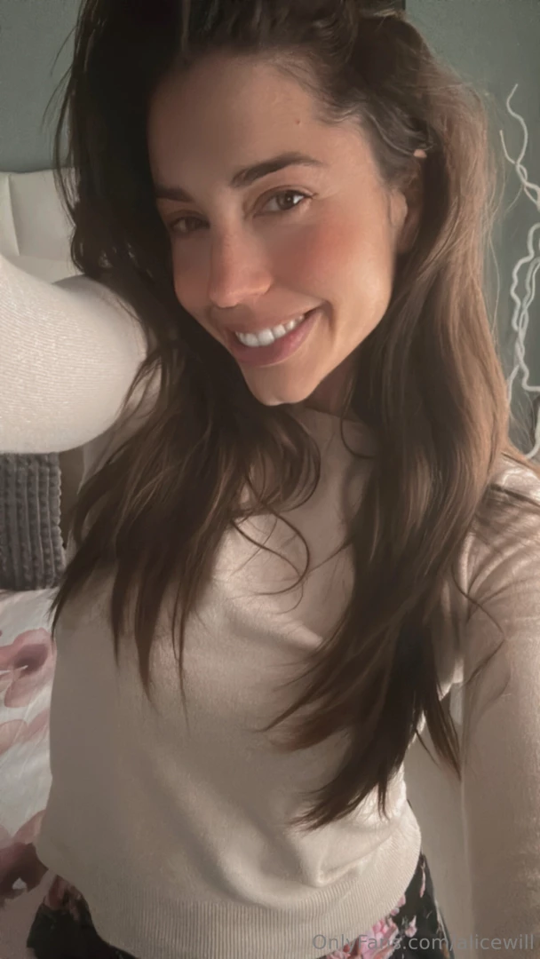 Wanna be the reason of my smile today 