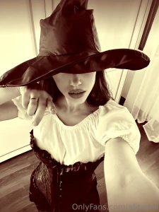 We are near to halloween i have an exclusive bundle for u to enjoy