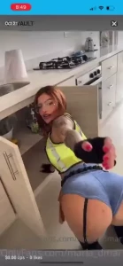 Do you need me to fix your sink another new video with another costume