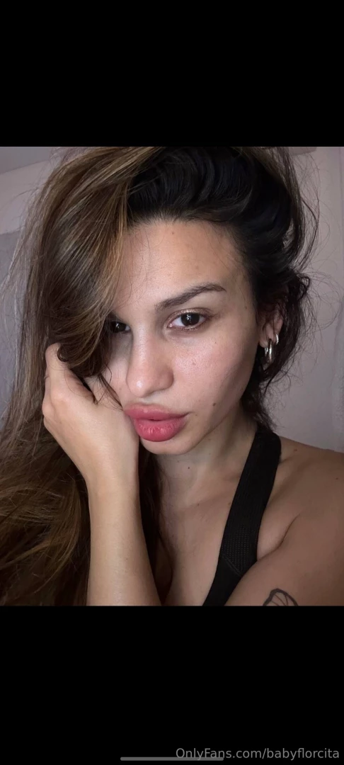 Apoloniathomson apoloniathomson sexy little thing boy girl content vc 