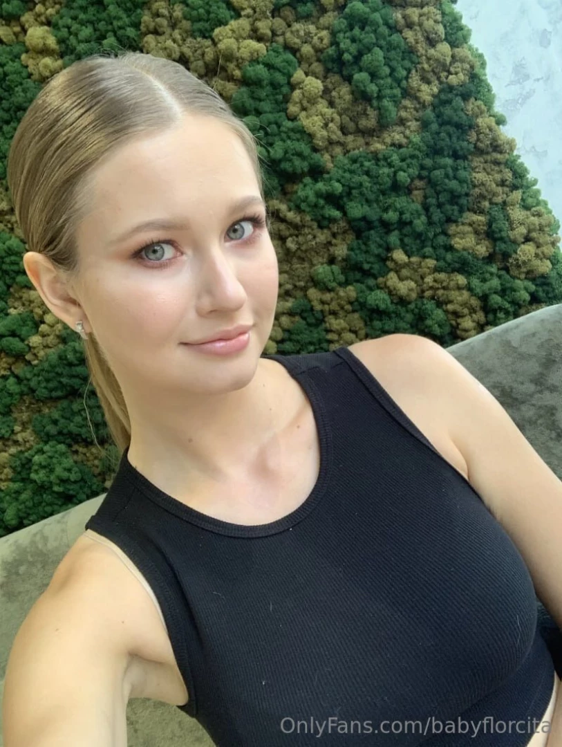 Your personal perfect doll stella free page stella_cardo_free bg 