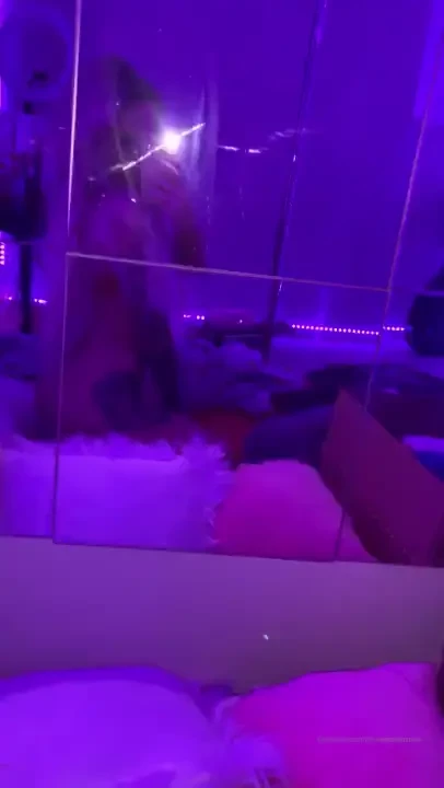 Lick me dadddy spoil me 