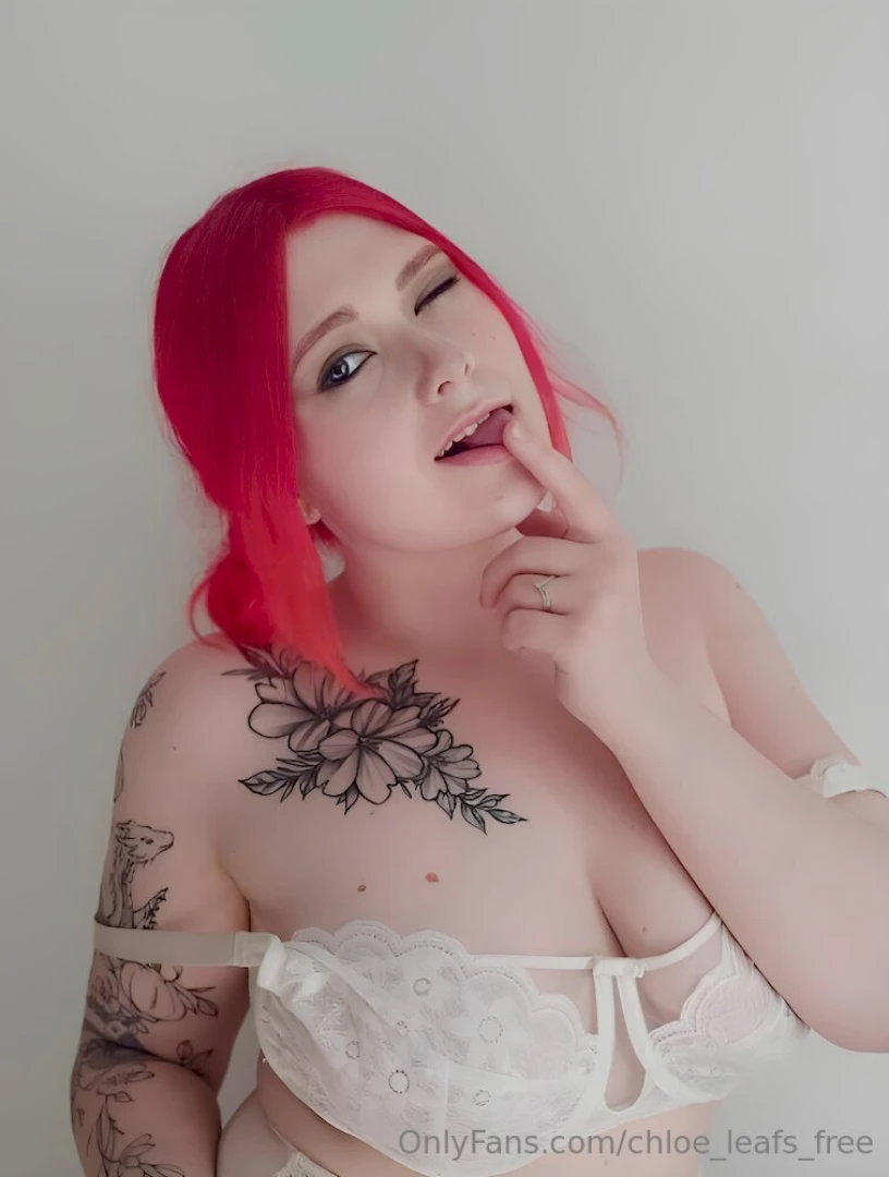 Foxyarty1 her natural boobs are waiting for you believe she has part 52 