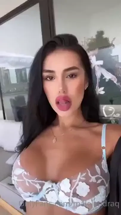 Hi baby here is a hot bundle there is 1 new video for you 3 hot videos part 1 