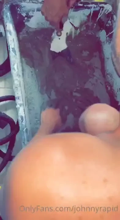 Working on my bathroom in my place part 3 