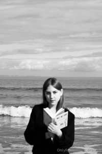 Reading a book on the seashore is an extremely pleasant and inspiring