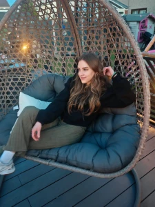 Warm evenings in nature are not just a time when the sun goes behind