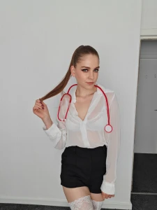 In this cosplay i feel both delicate and bold at the same time every