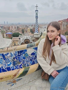 Walking outdoors always slows down the fast flow of my thoughts and