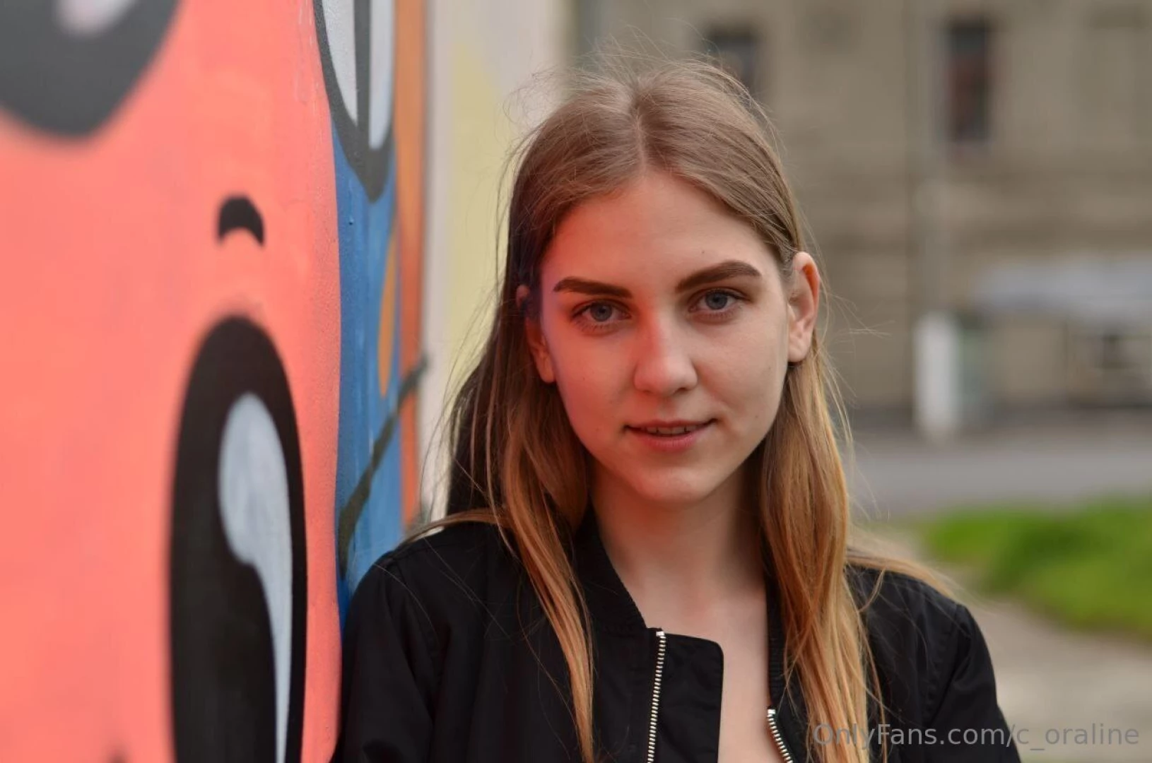 Light makeup is not just a way to accentuate natural beauty but also a 