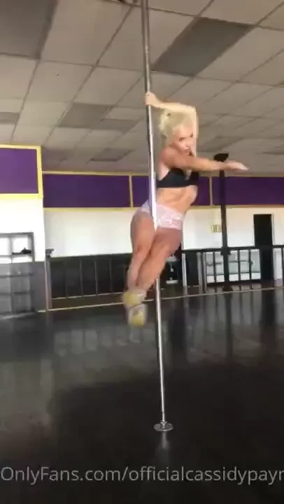 Had some fun learning some tricks on the pole tip me if you think i 