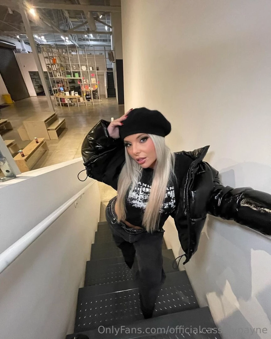 Message me on cassidypaynevip it s the only place i chat 