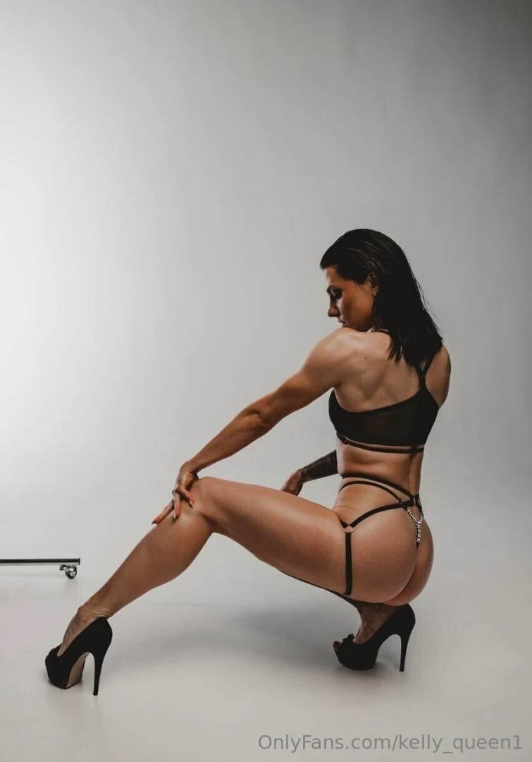 A pretty mature and very athletic beauty and brand new here check her 