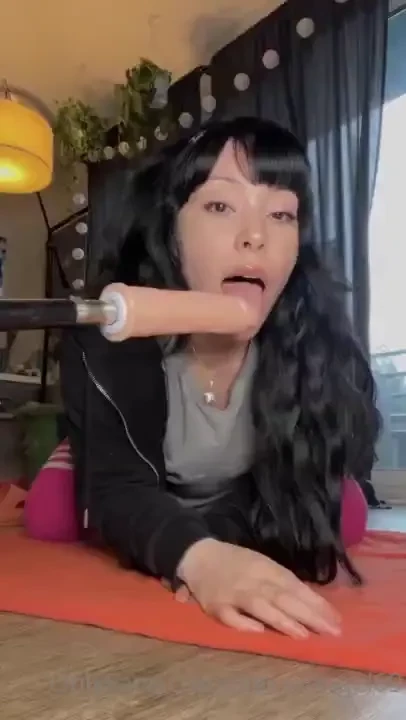 My pussy needed a good pounding all that s missing is your load 