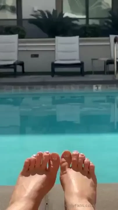 For my feet lovers tip 30 i ll send u all my feet content 