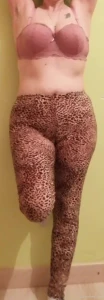 Do you like my leggings amateur mature milf gilf granny mom horny