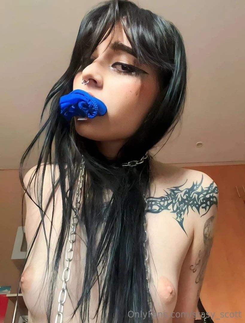 Sub for free and play with her tonight nefer_titi_xxx she is online part 659 