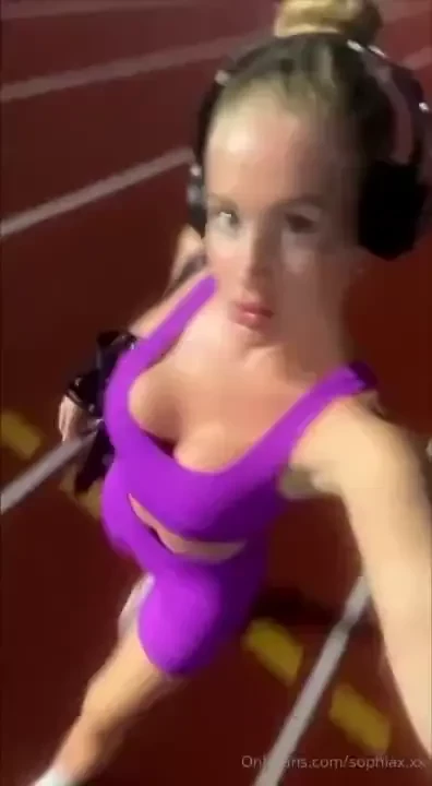 Evening sports routine do you like to workout outside or in the gym 