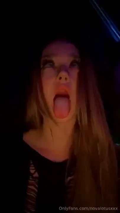 Slap me in the face with your cock 