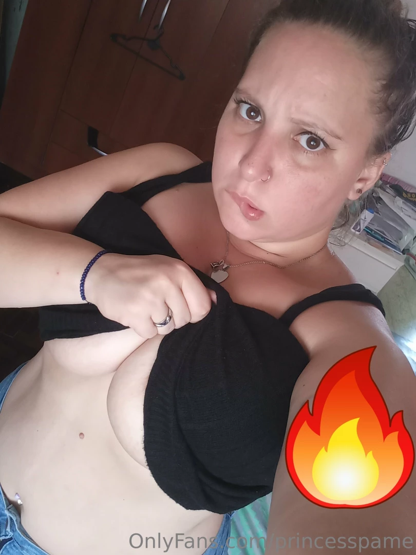 Please it s so hot in here do you want to see how hot i am talk to me 