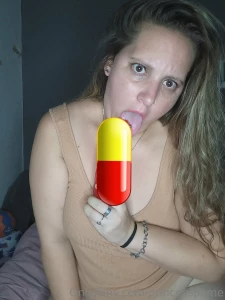 Hello darling i leave here a little gift for the first one to leave a part 1