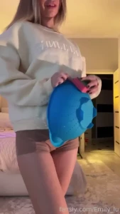 Your hot emily_lu a good girl should be able to do everything right
