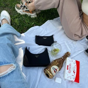 I had a great walk and picnic how are you spending your day cute thin part 1