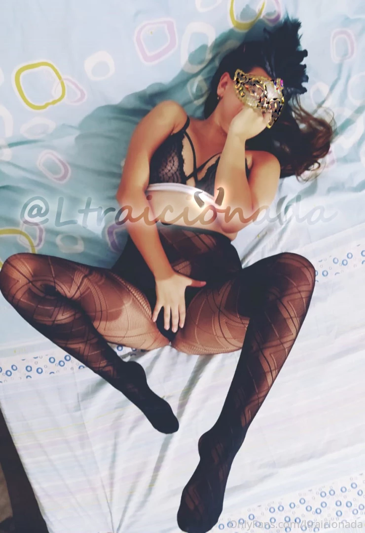 Daddy are you coming to play your slut it s waiting full set of pics 